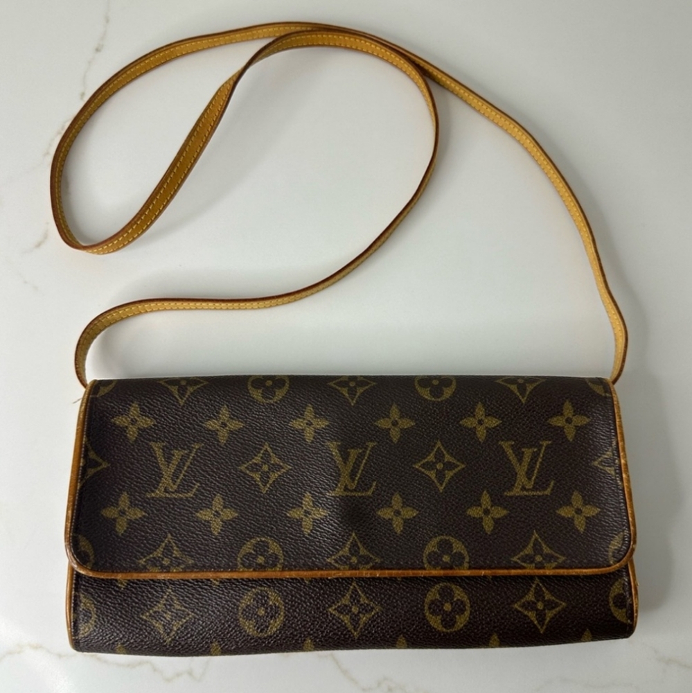 Louis Vuitton Pochette Twin GM